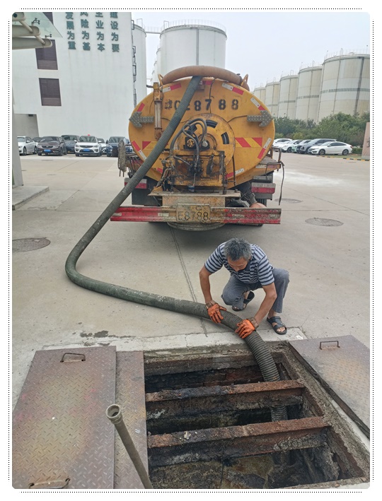 龙湖镇隔油池清掏