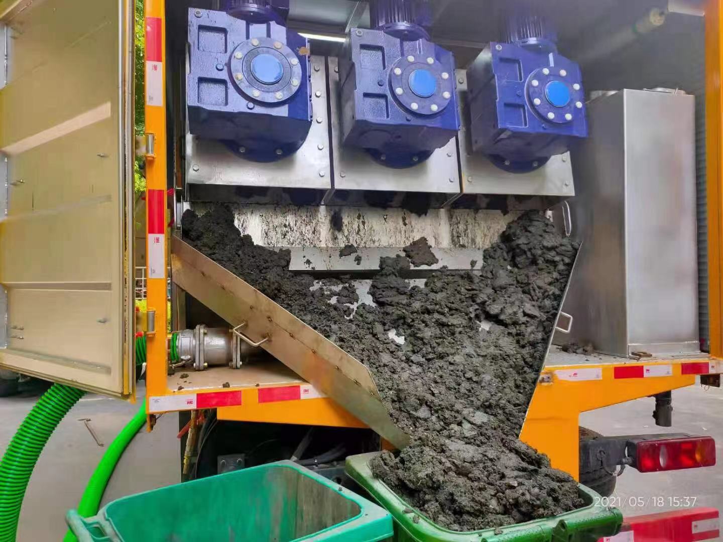 龙湖镇化粪池清掏城市维护站-泥浆净化干湿分离处理